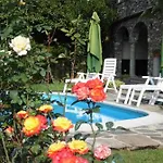 Domus Cusiana Complesso Vista E Piscina Daire