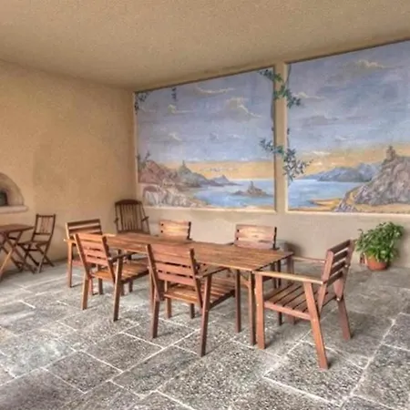 Domus Cusiana Complesso Vista E Piscina Apartment