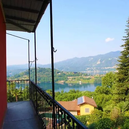 Apartment Domus Cusiana Complesso Vista E Piscina