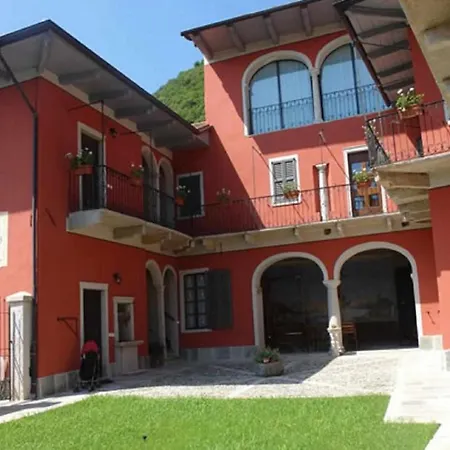 Domus Cusiana Complesso Vista E Piscina