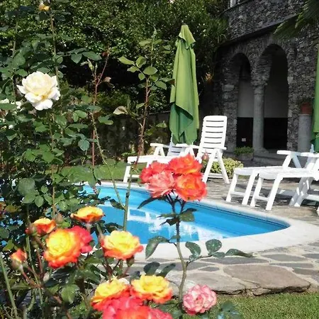 Domus Cusiana Complesso Vista E Piscina Apartamento