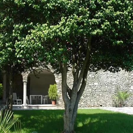 Domus Cusiana Complesso Vista E Piscina