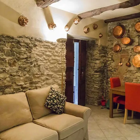 Domus Cusiana Complesso Vista E Piscina Miasino