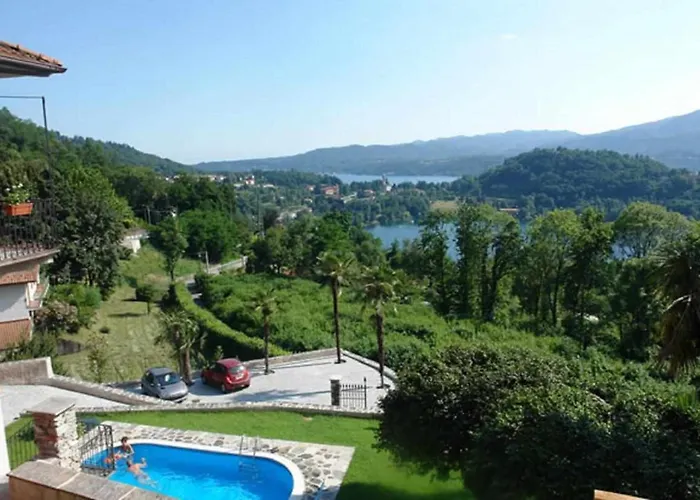 Domus Cusiana Complesso Vista E Piscina Appartamento *