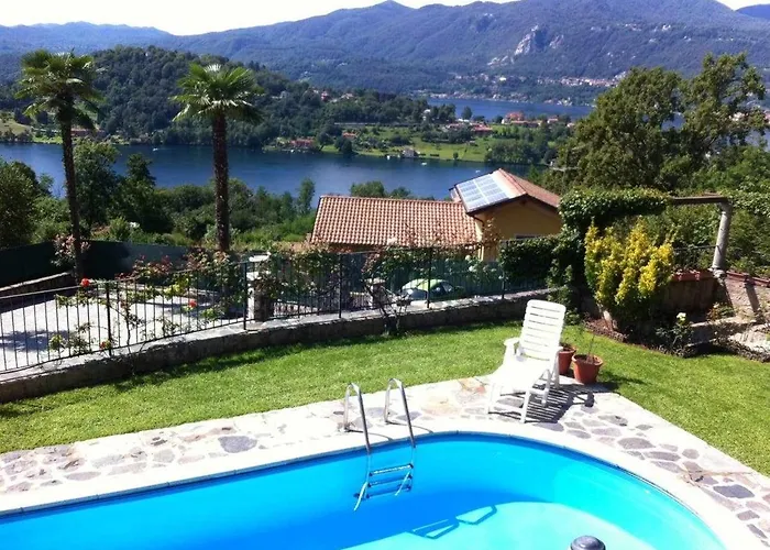 Apartamento Domus Cusiana Complesso Vista E Piscina