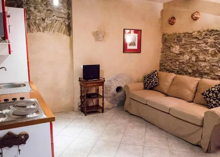 Domus Cusiana Complesso Vista E Piscina Apartamento